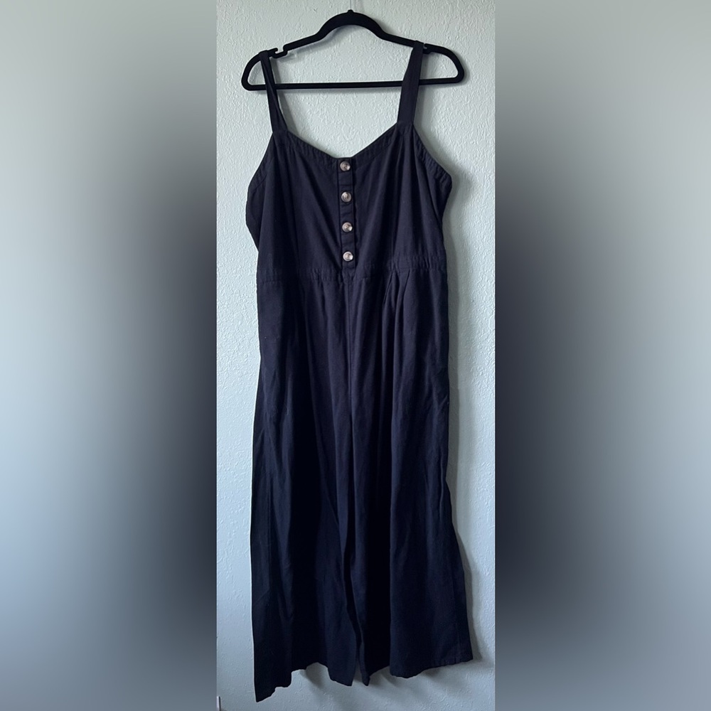 American Eagle Outfitters Black Jumpsuit Sleek and Versatile